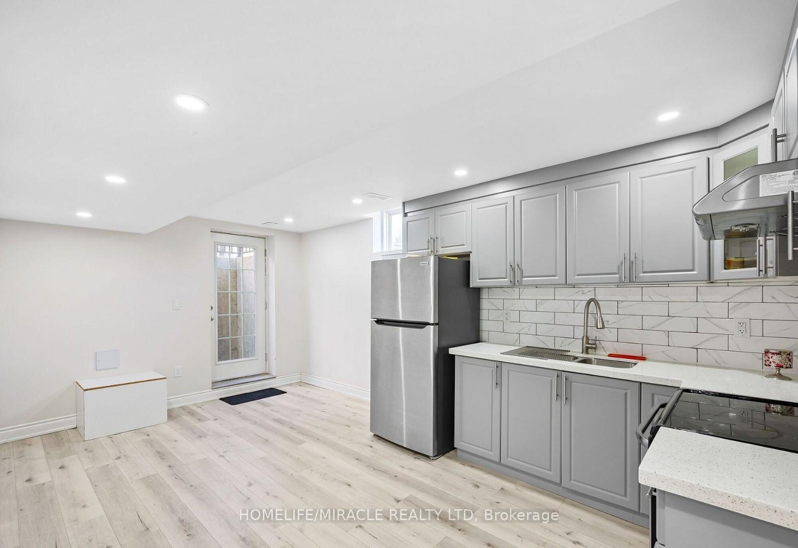 Photo 13 of Unit Bsmt, 16 Yolanda Place, Brampton, Fletcher's Meadow — HOMEH
