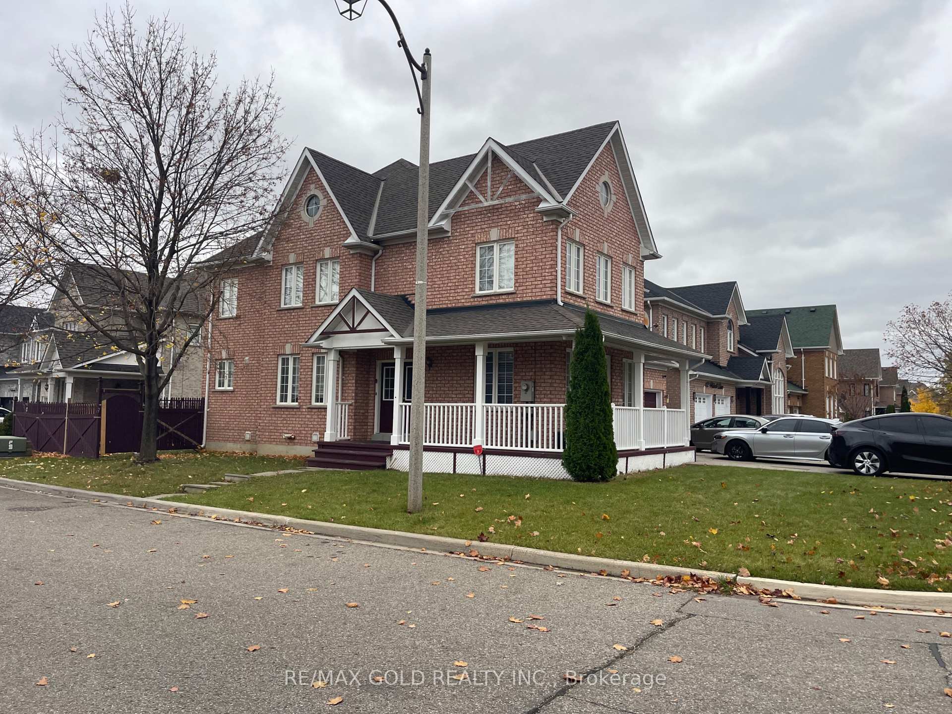 Photo 2 of 1 Rushbrook Drive, Brampton, Vales of Castlemore — HOMEH