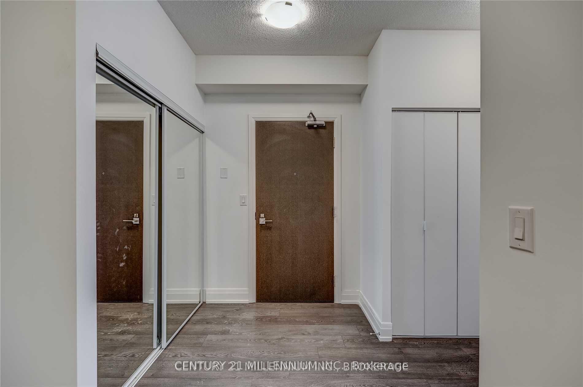 Photo 8 of Unit 3012, 3600 Hwy 7, Vaughan, Vaughan Corporate Centre — HOMEH