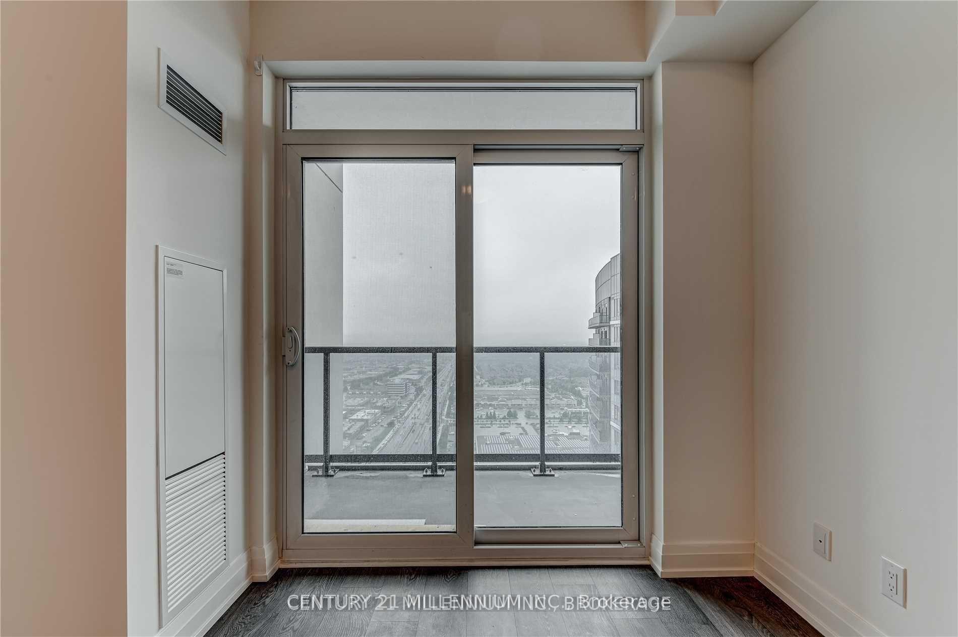Photo 11 of Unit 3012, 3600 Hwy 7, Vaughan, Vaughan Corporate Centre — HOMEH
