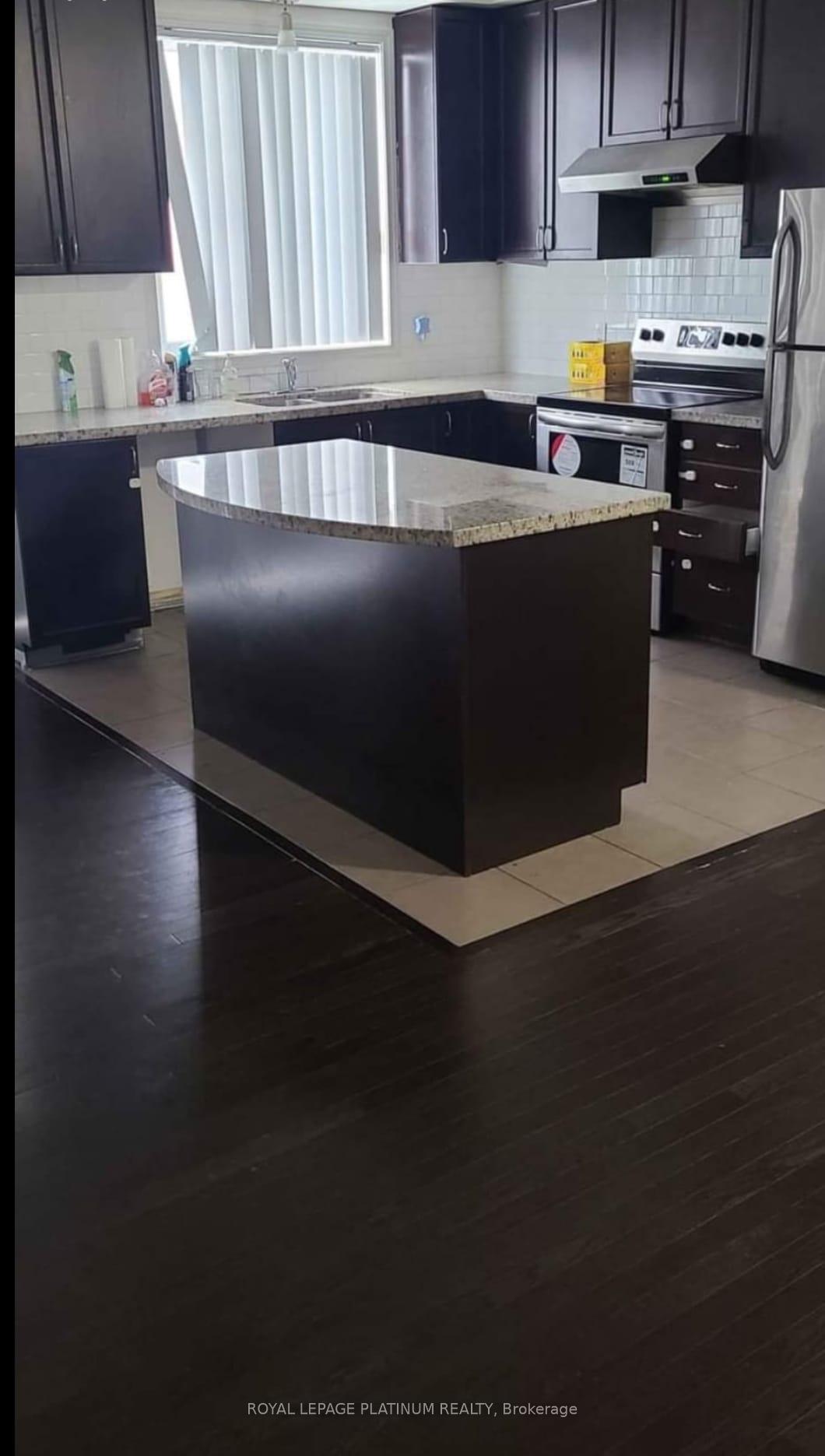Photo 3 of 86 Utopia Way, Brampton, Bram East — HOMEH