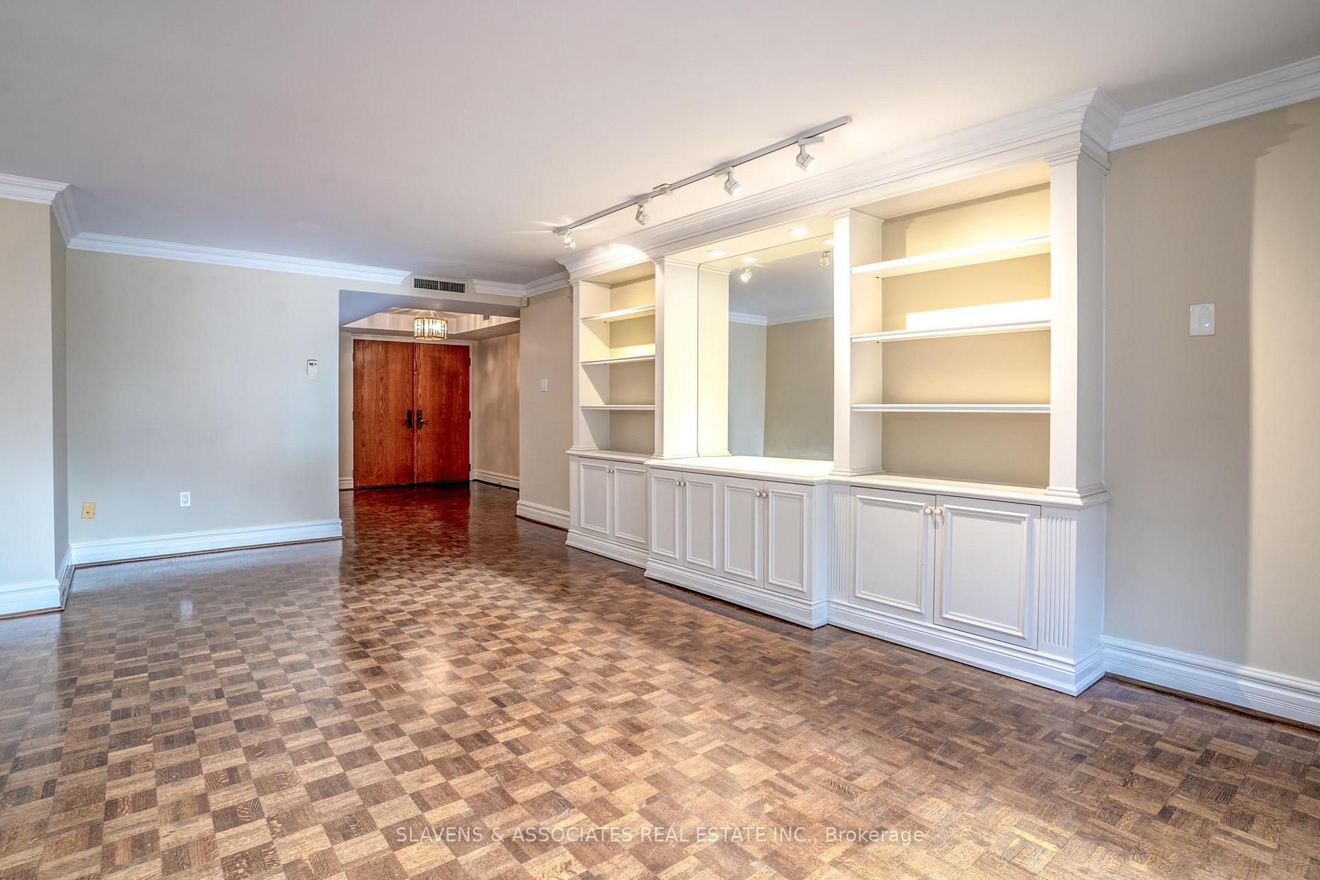 Photo 4 of Unit 912, 3900 Yonge Street, Toronto, Bedford Park-Nortown — HOMEH