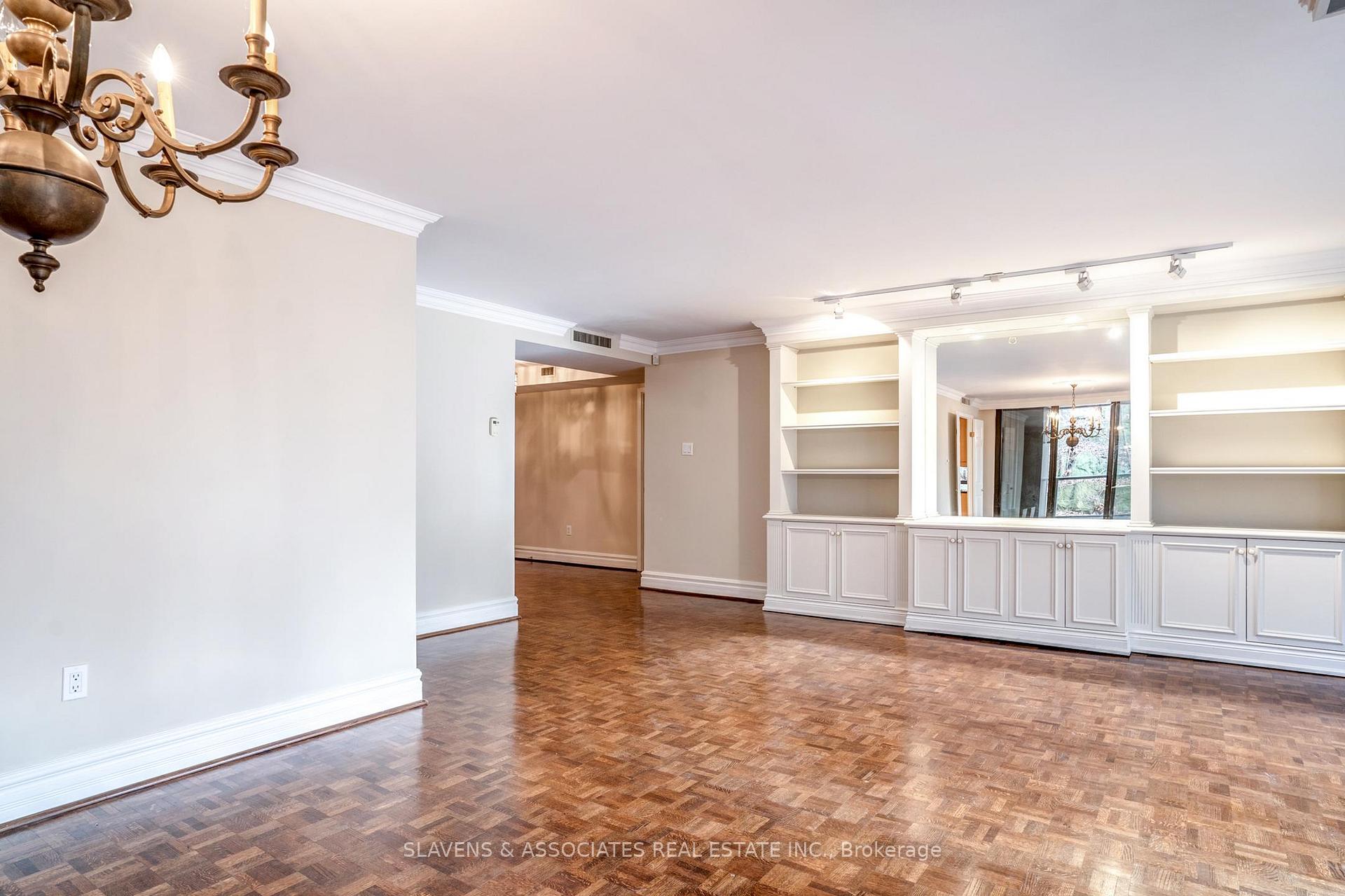 Photo 8 of Unit 912, 3900 Yonge Street, Toronto, Bedford Park-Nortown — HOMEH