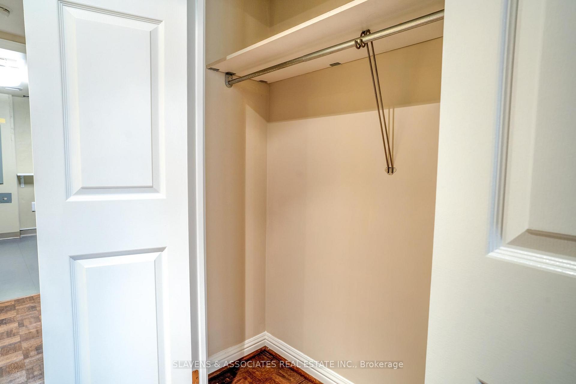 Photo 11 of Unit 912, 3900 Yonge Street, Toronto, Bedford Park-Nortown — HOMEH