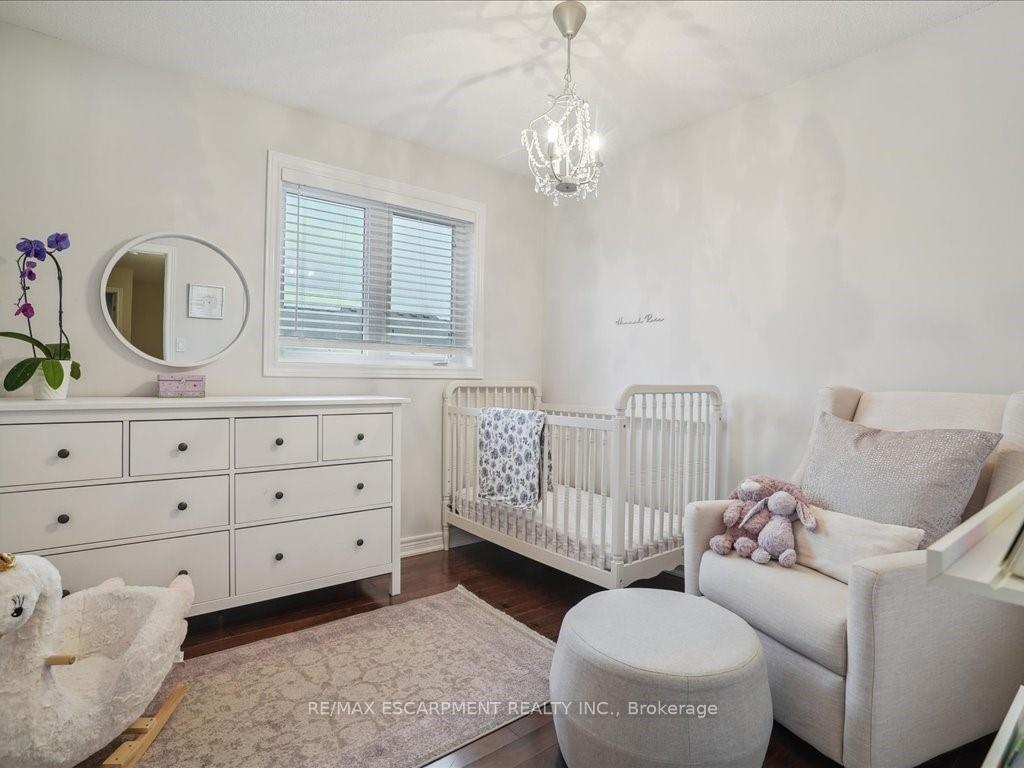 Photo 25 of 35 Bankfield Crescent, Hamilton, Stoney Creek Mountain — HOMEH