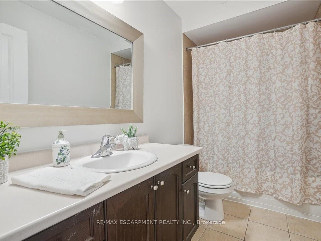 Photo 27 of 35 Bankfield Crescent, Hamilton, Stoney Creek Mountain — HOMEH