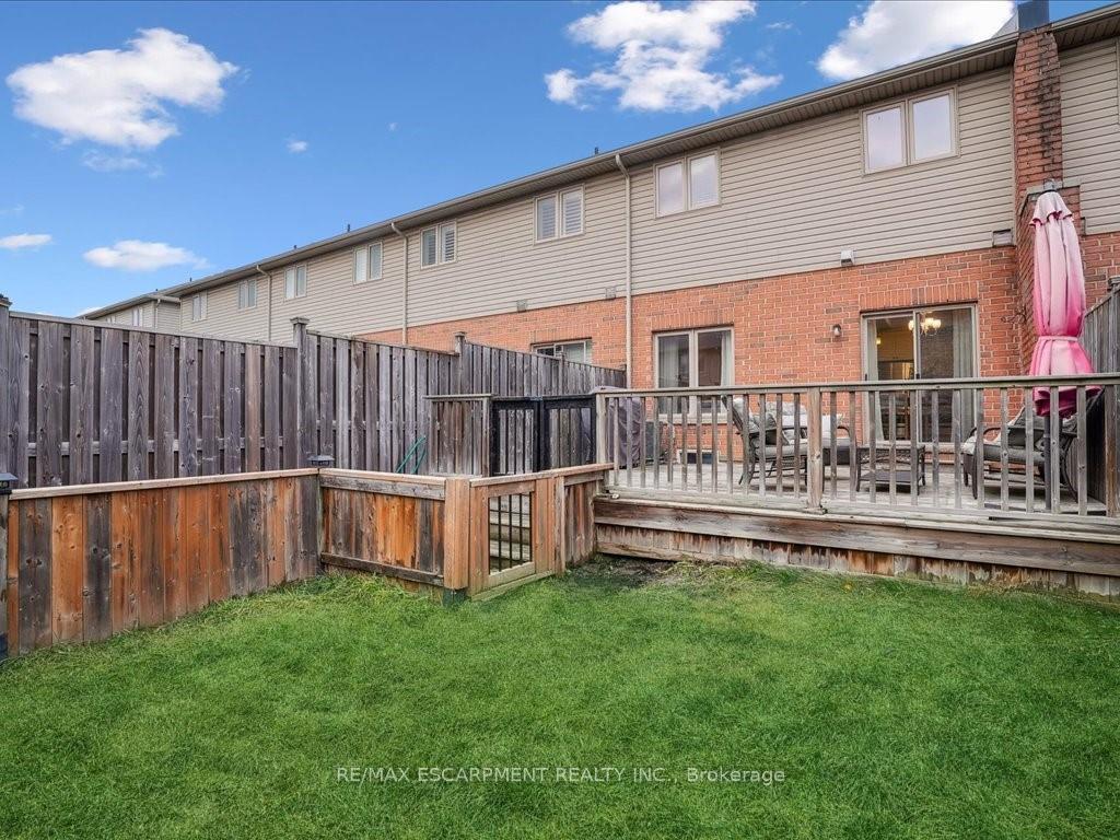 Photo 40 of 35 Bankfield Crescent, Hamilton, Stoney Creek Mountain — HOMEH