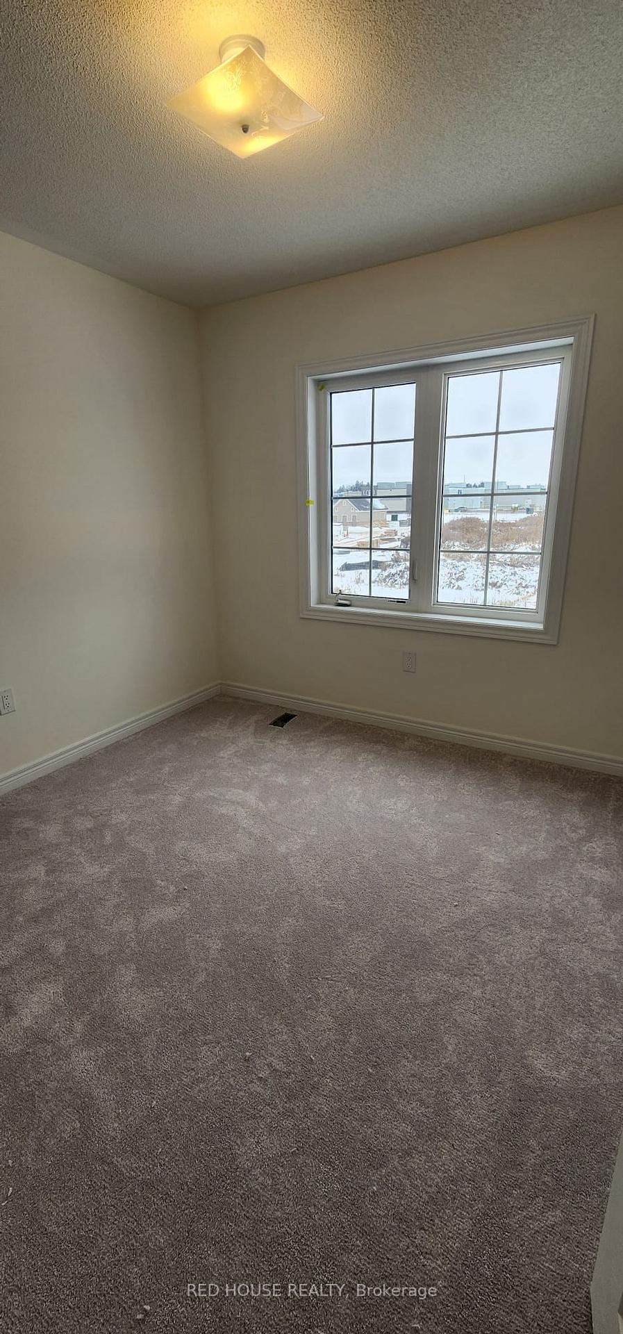 Photo 13 of 540 Red Elm Road, Shelburne — HOMEH
