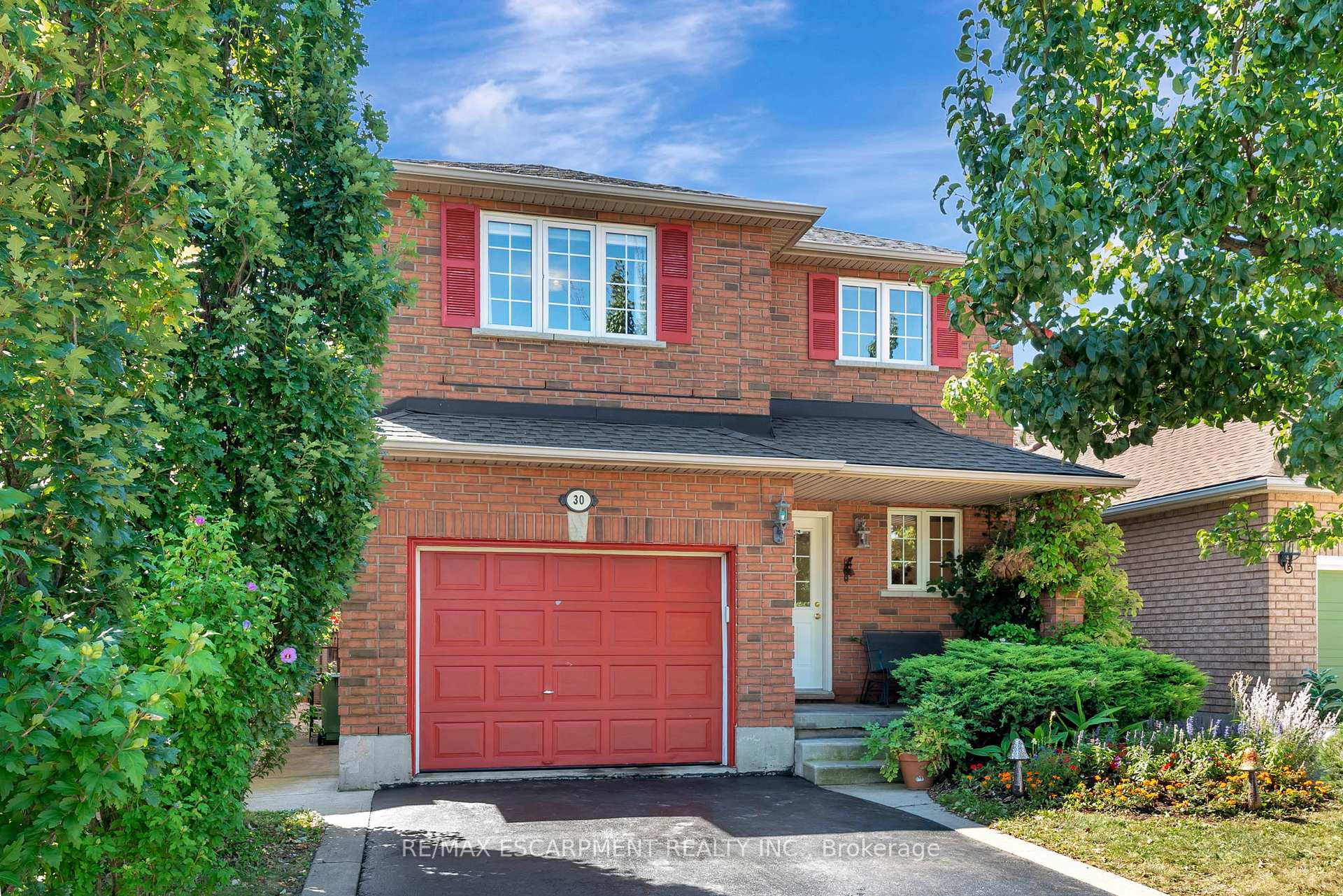 Front of 30 Meadowpoint Drive