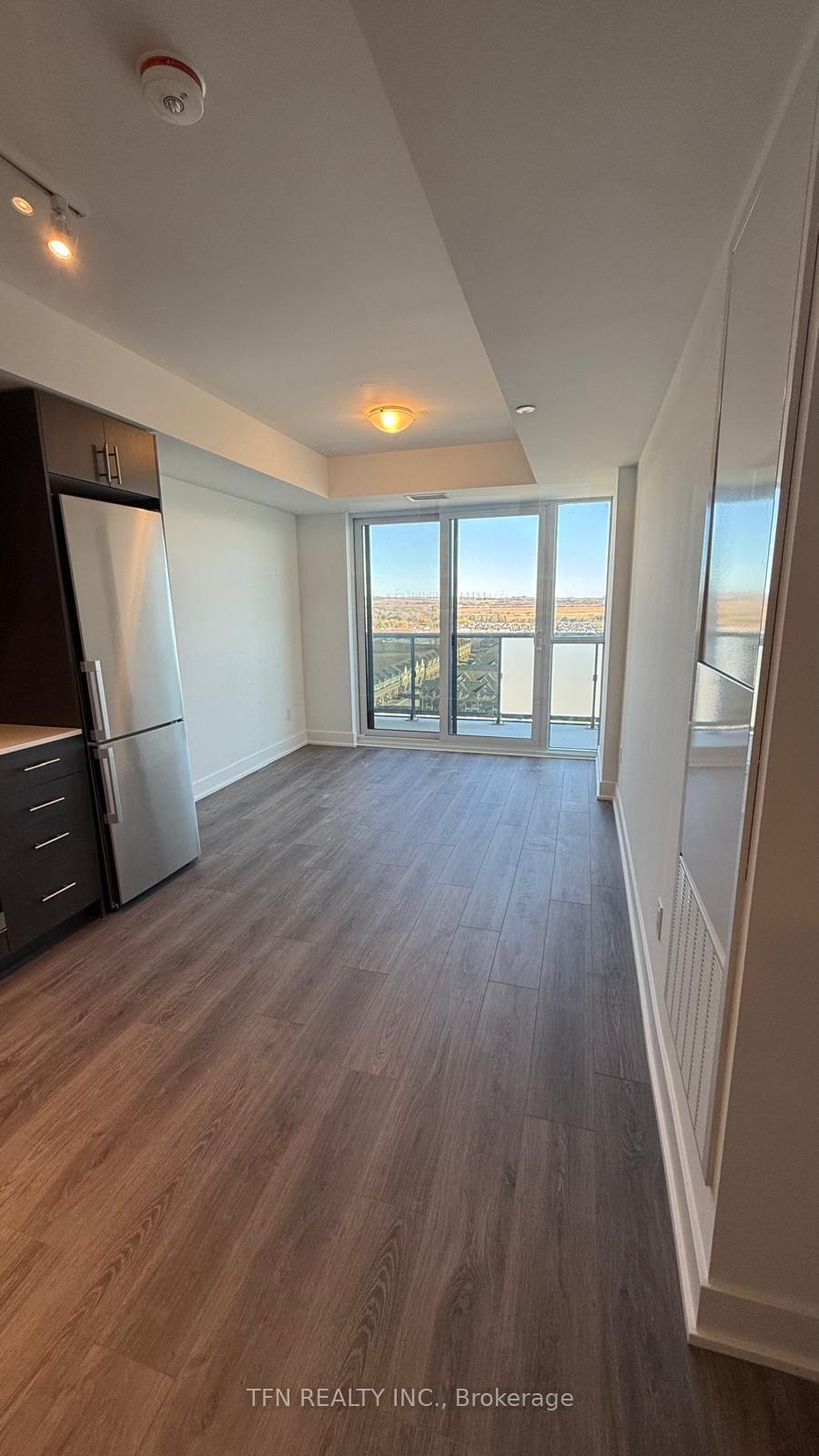 Photo 8 of Unit 1502, 2545 Simcoe Street N, Oshawa, Windfields — HOMEH
