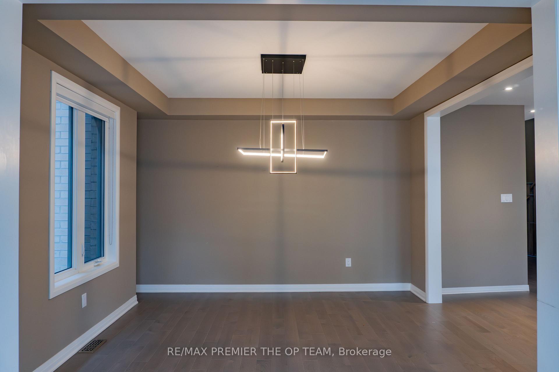 Photo 6 of 11 Herrick Drive, Brampton, Northwest Brampton — HOMEH