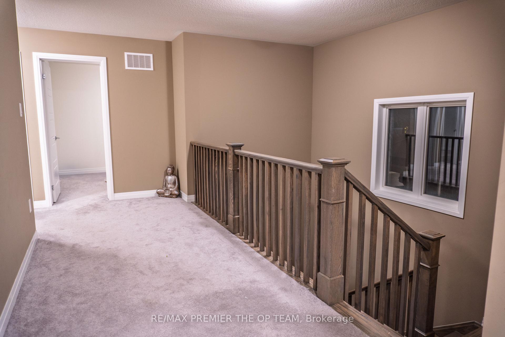 Photo 13 of 11 Herrick Drive, Brampton, Northwest Brampton — HOMEH