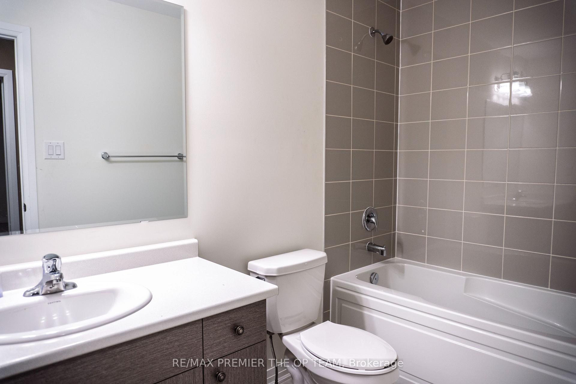 Photo 14 of 11 Herrick Drive, Brampton, Northwest Brampton — HOMEH
