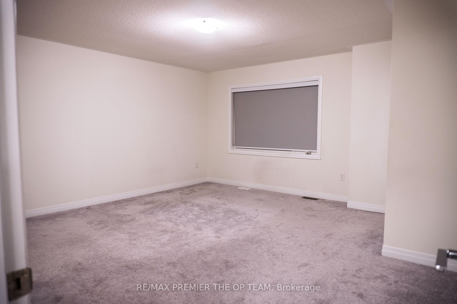 Photo 16 of 11 Herrick Drive, Brampton, Northwest Brampton — HOMEH