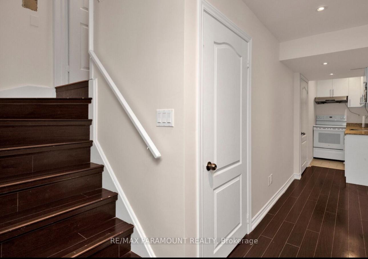 Photo 2 of 33 Mount Fuji Crescent, Brampton, Sandringham-Wellington — HOMEH