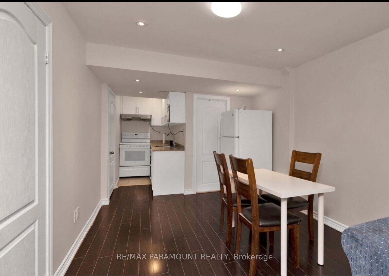 Photo 3 of 33 Mount Fuji Crescent, Brampton, Sandringham-Wellington — HOMEH
