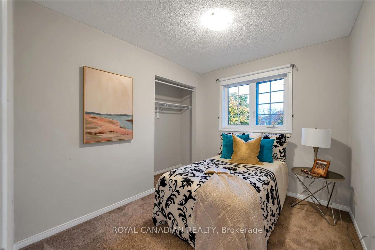 Photo 45 of 1 Barwick Court E, Whitby, Downtown Whitby — HOMEH