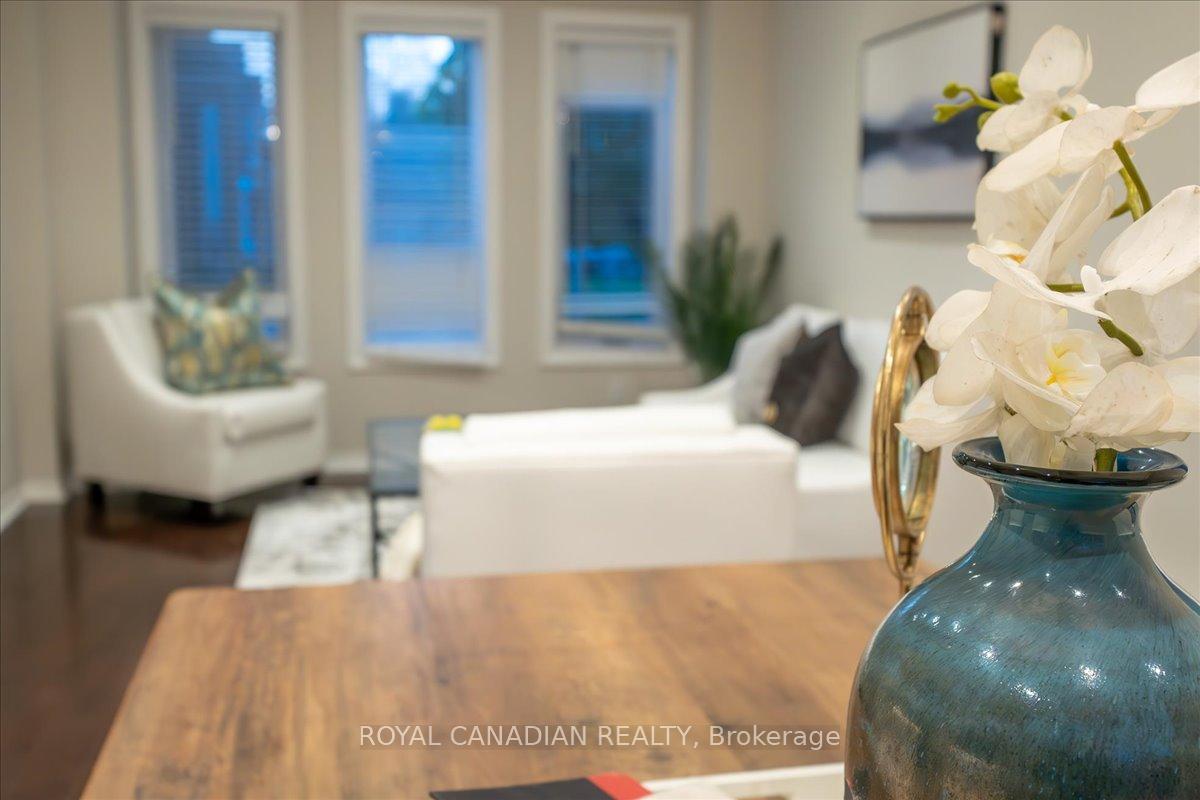 Photo 49 of 1 Barwick Court E, Whitby, Downtown Whitby — HOMEH
