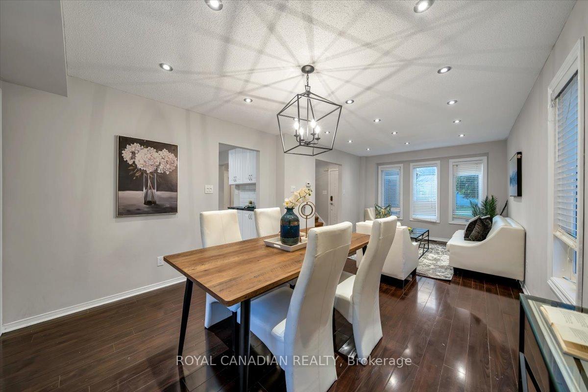 Photo 7 of 1 Barwick Court E, Whitby, Downtown Whitby — HOMEH