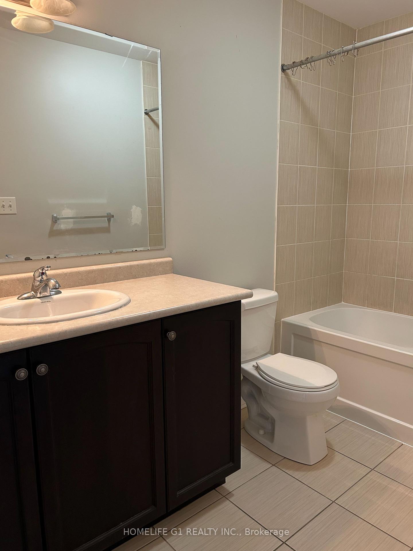 Photo 19 of 40 Bernadino Street, Brampton, Bram East — HOMEH