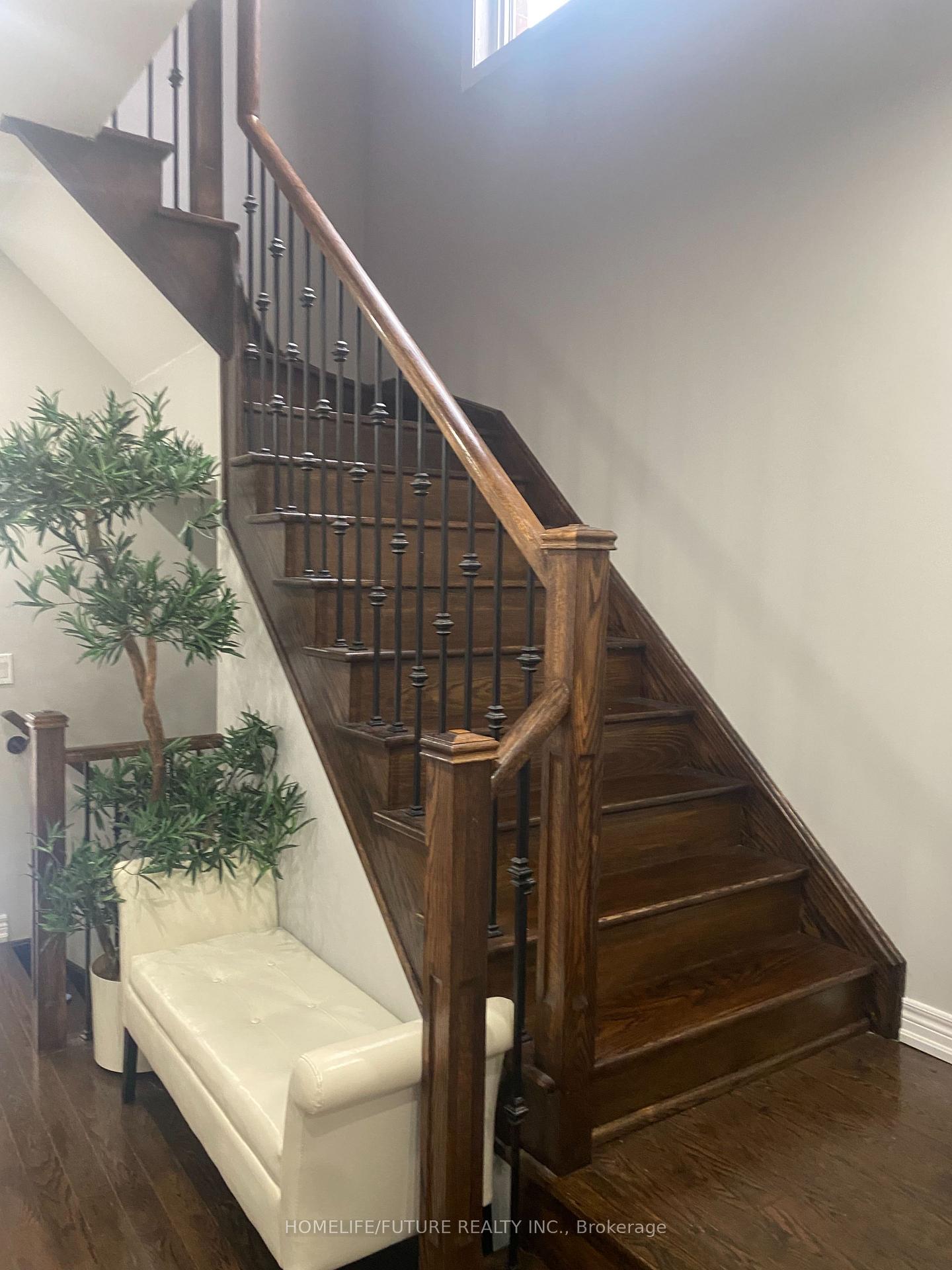 Photo 19 of 136 Memon Place, Markham, Wismer — HOMEH