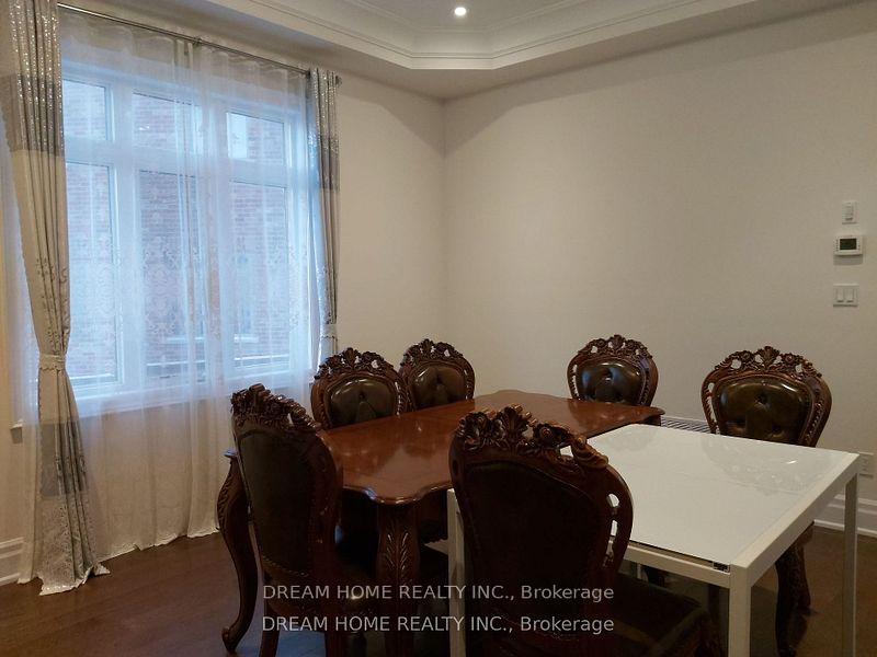 Photo 7 of 96 Hamster Crescent E, Aurora, Bayview Northeast — HOMEH