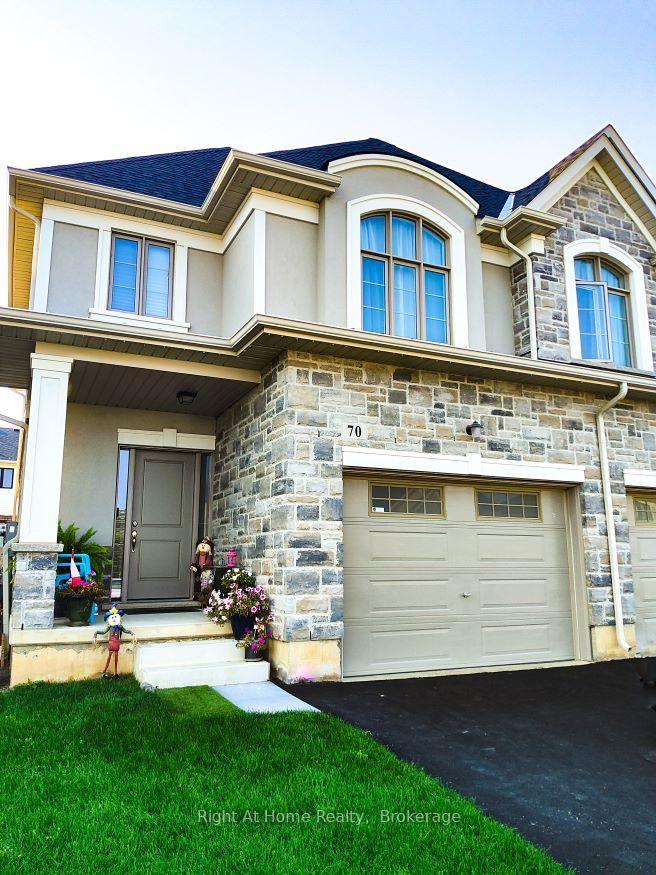 Photo 2 of 70 Genoa Drive, Hamilton, Jerome — HOMEH