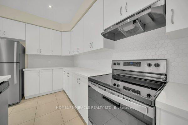Photo 12 of 85 grassbourne Avenue, Kitchener — HOMEH