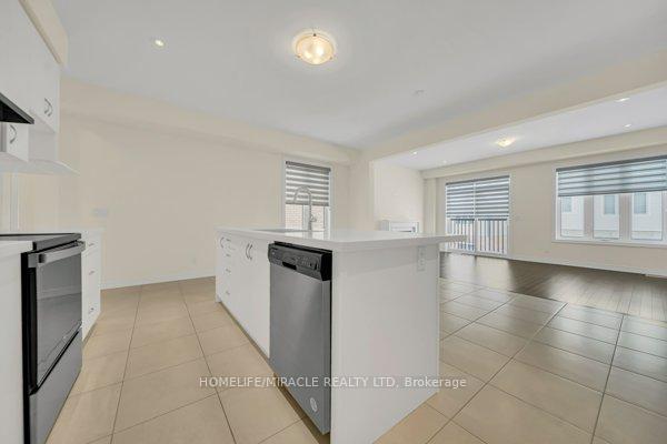 Photo 13 of 85 grassbourne Avenue, Kitchener — HOMEH