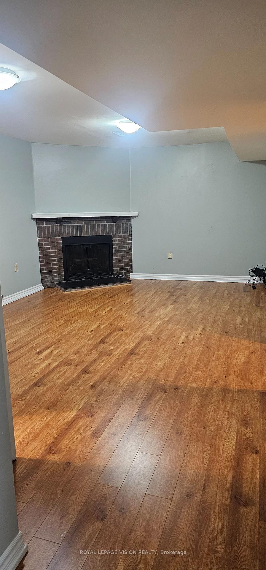 Photo 6 of Unit Lower, 738 Stonepath Circle, Pickering, Amberlea — HOMEH