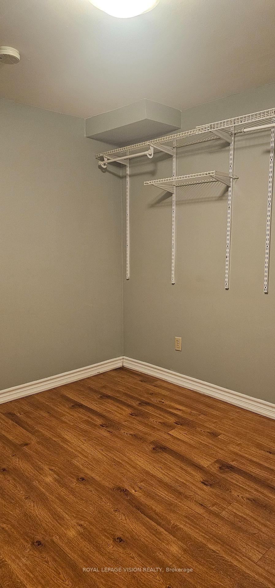 Photo 7 of Unit Lower, 738 Stonepath Circle, Pickering, Amberlea — HOMEH