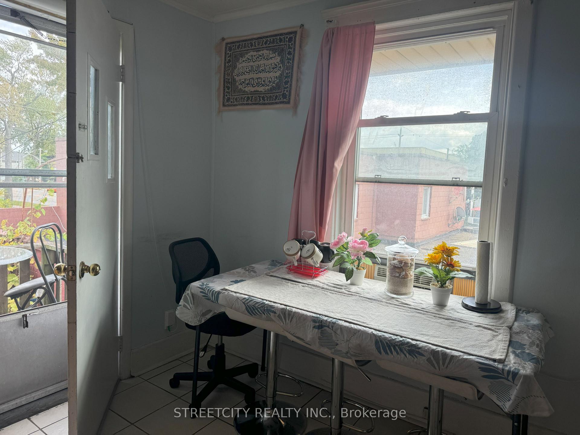 Photo 8 of 278 Rankin Avenue, Windsor — HOMEH