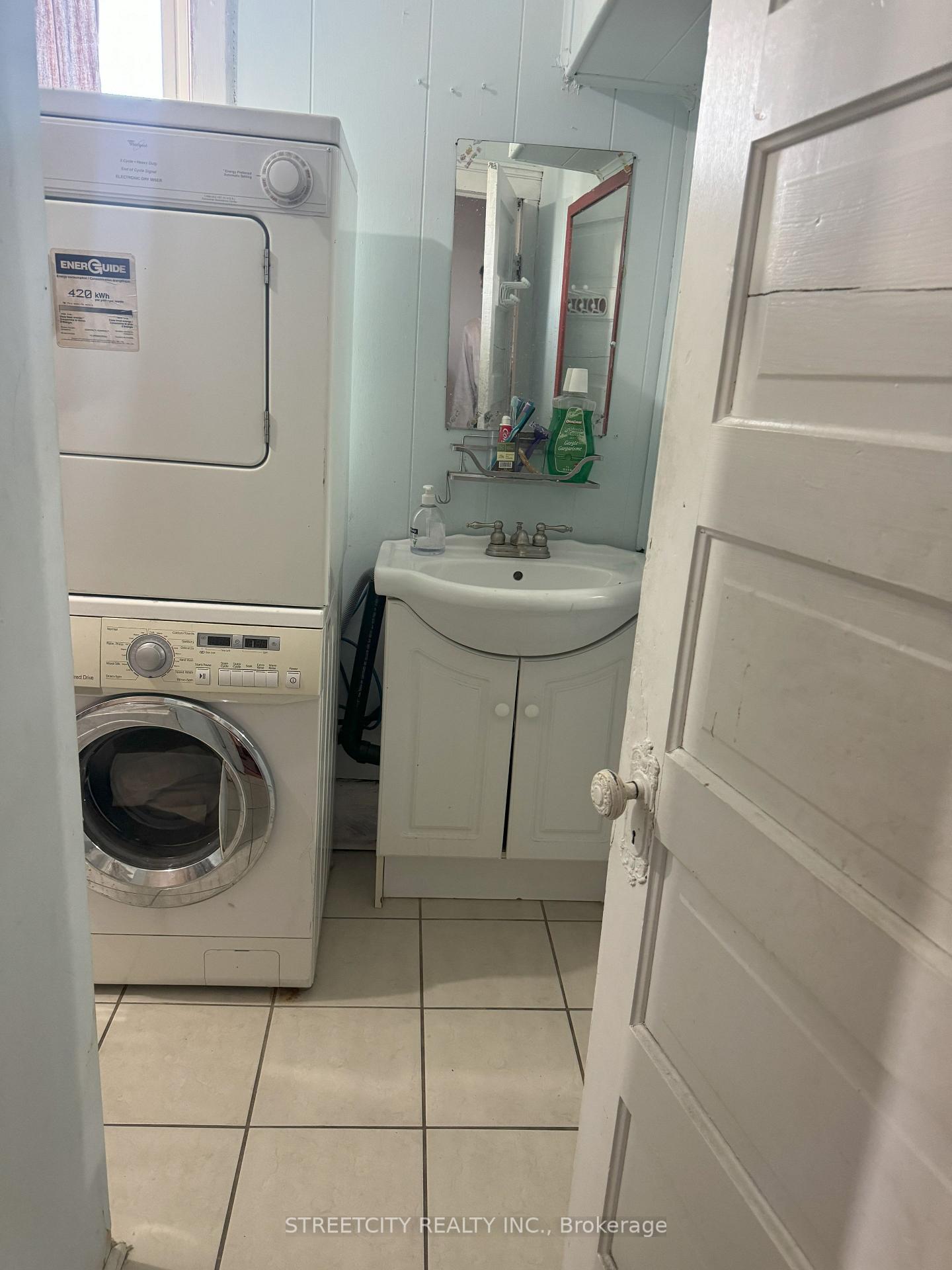 Photo 10 of 278 Rankin Avenue, Windsor — HOMEH
