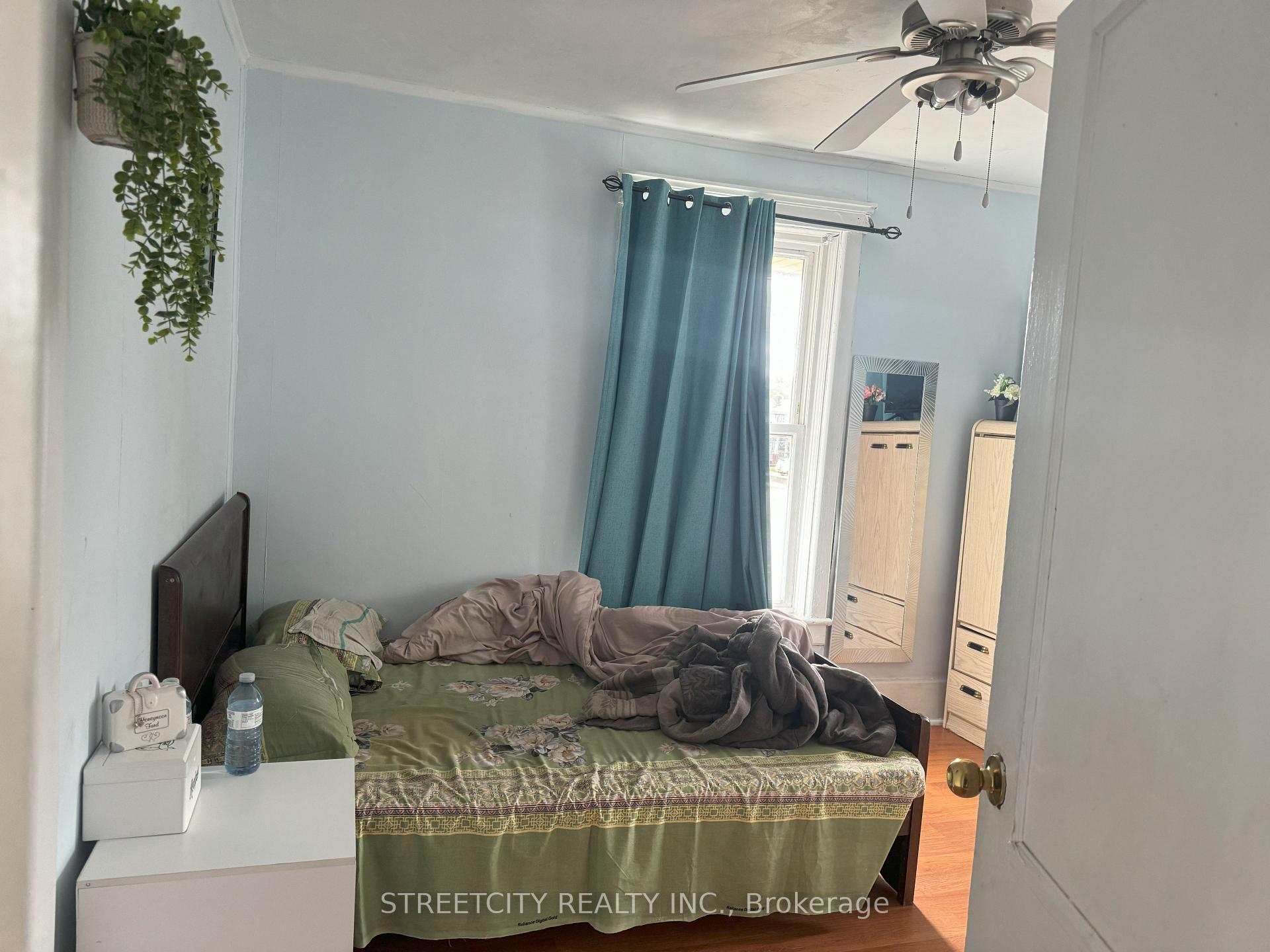 Photo 11 of 278 Rankin Avenue, Windsor — HOMEH