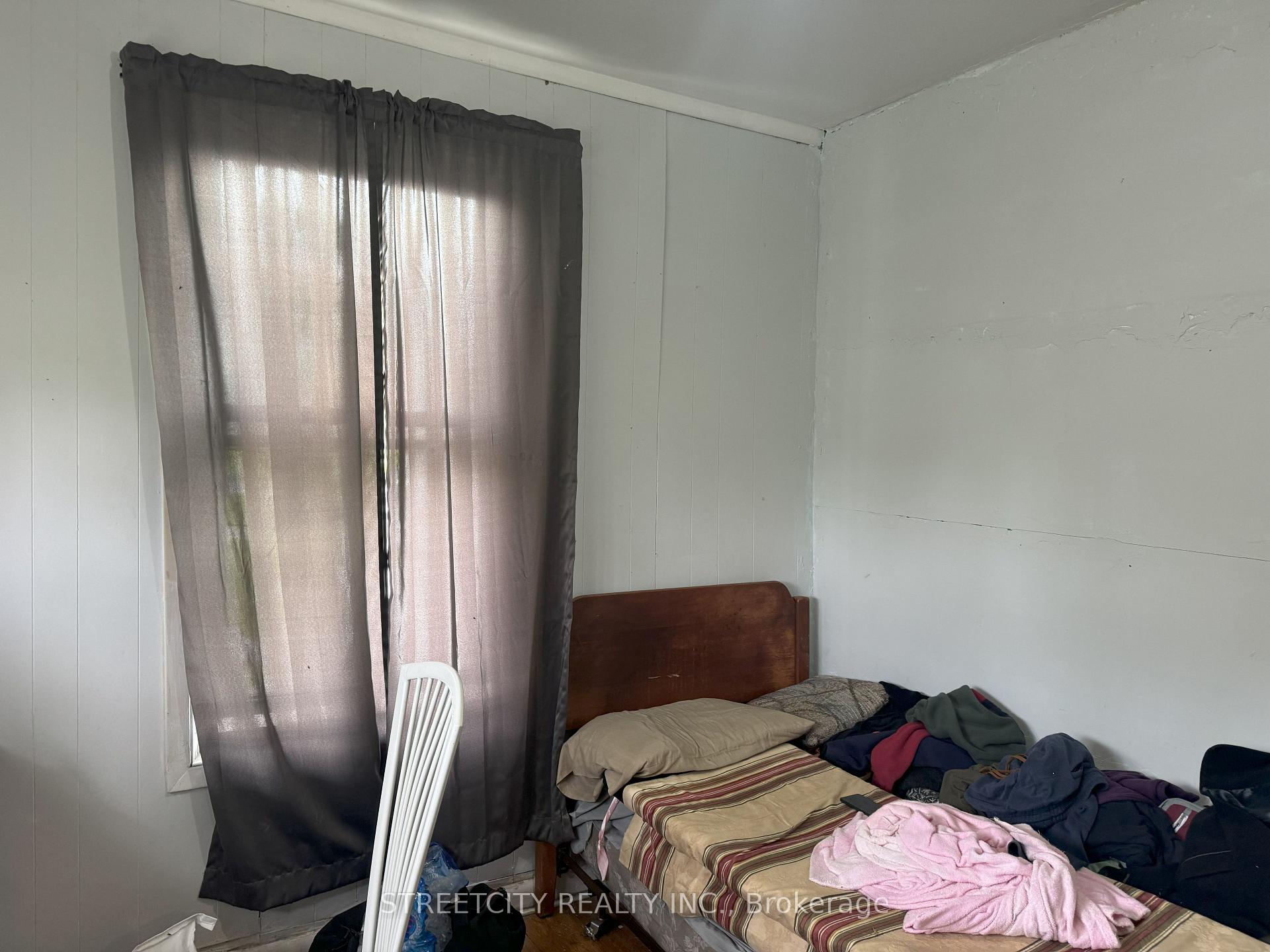 Photo 17 of 278 Rankin Avenue, Windsor — HOMEH