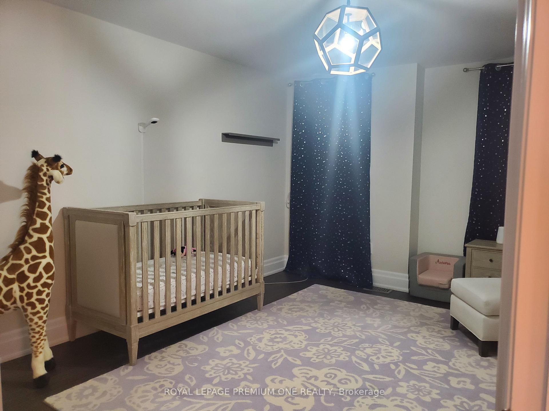 Photo 13 of 11 Rivoli Drive, Vaughan, Vellore Village — HOMEH