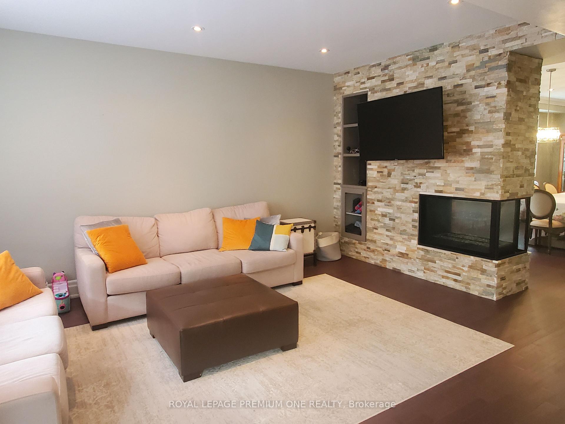 Photo 24 of 11 Rivoli Drive, Vaughan, Vellore Village — HOMEH