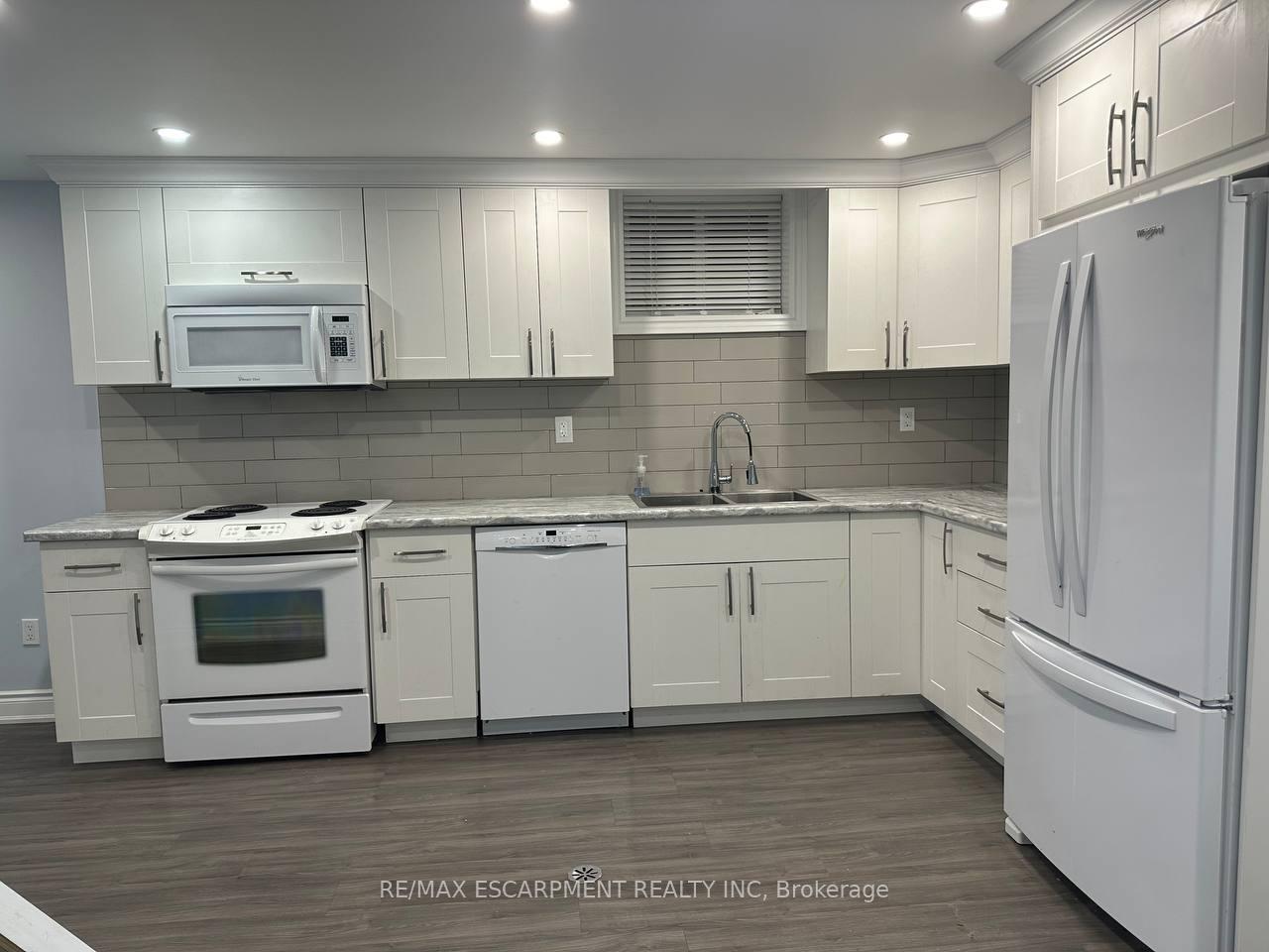 Photo 4 of Unit Lower, 883 Upper Sherman Avenue, Hamilton, Thorner — HOMEH