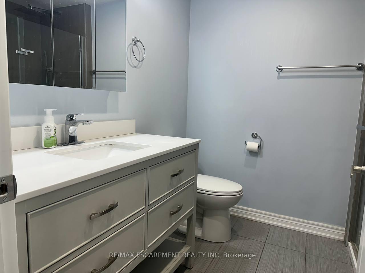 Photo 5 of Unit Lower, 883 Upper Sherman Avenue, Hamilton, Thorner — HOMEH