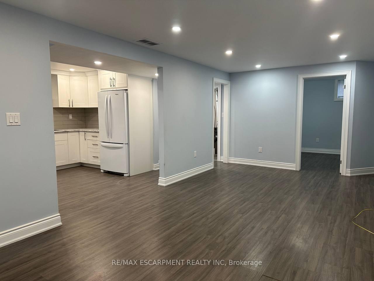 Photo 6 of Unit Lower, 883 Upper Sherman Avenue, Hamilton, Thorner — HOMEH