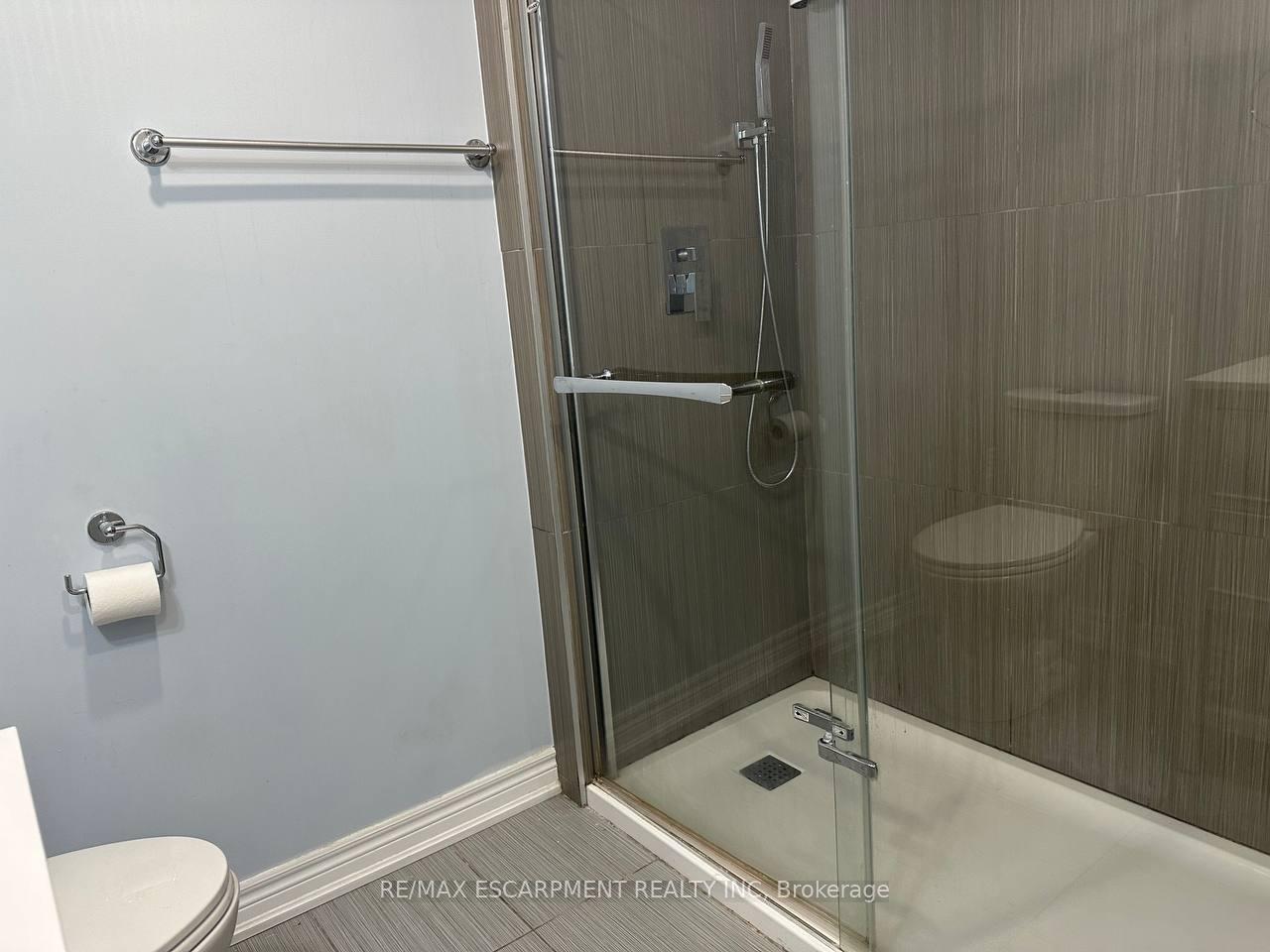 Photo 9 of Unit Lower, 883 Upper Sherman Avenue, Hamilton, Thorner — HOMEH