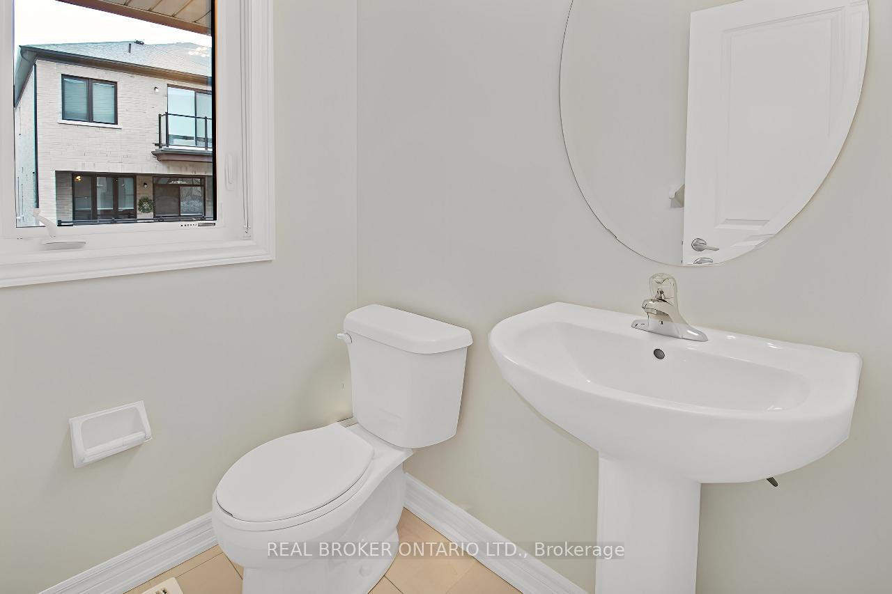 Photo 8 of 7 Steamboat Way, Whitby, Port Whitby — HOMEH