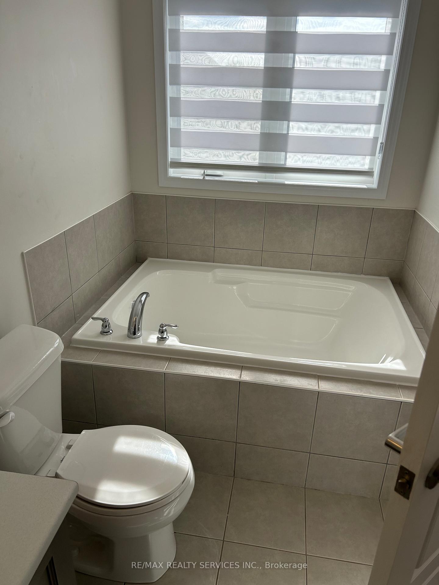 Photo 7 of 47 Blacksmith Drive, Woolwich — HOMEH