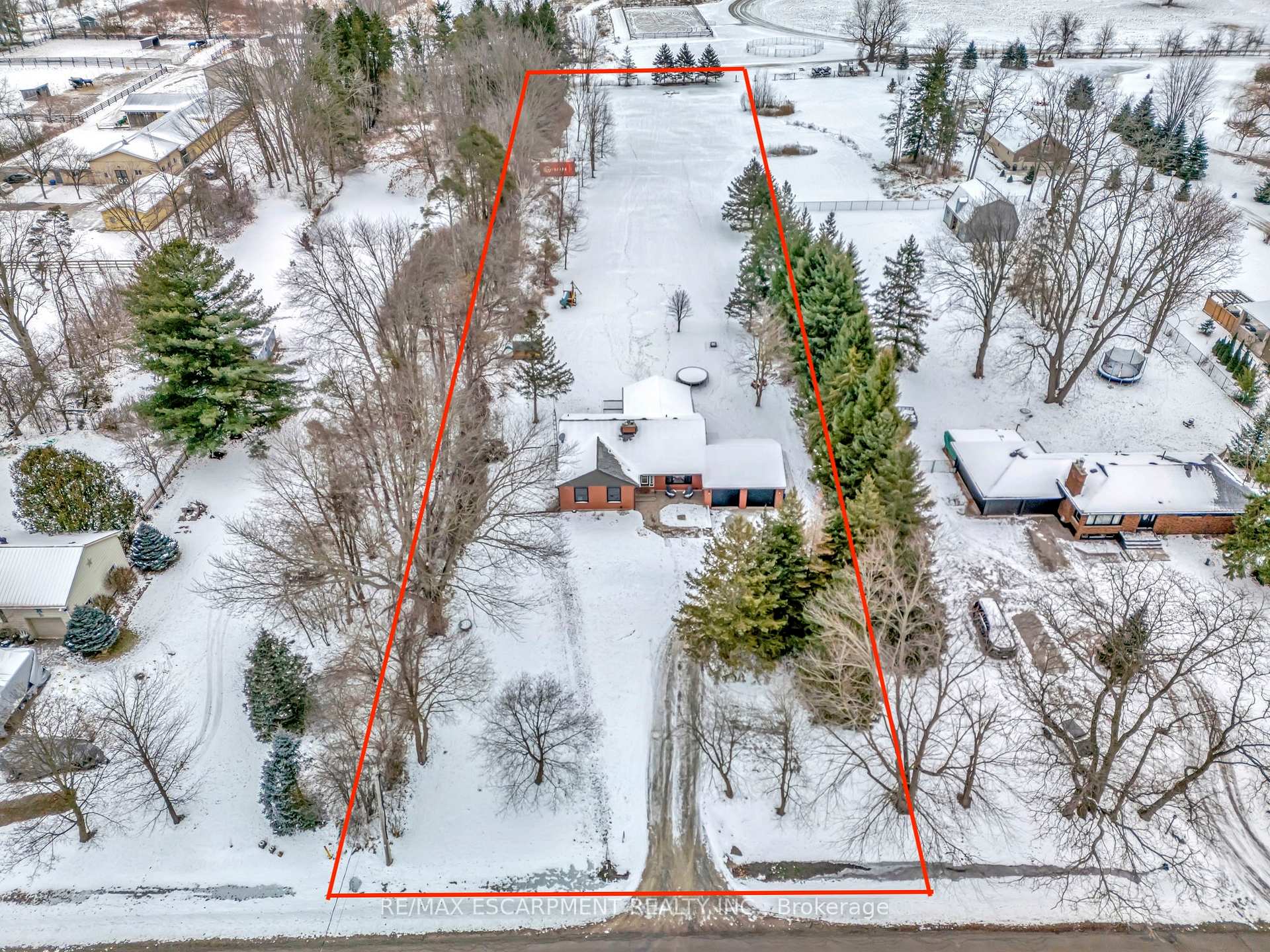 Photo 2 of 131 Sunnyridge Road, Hamilton, Ancaster — HOMEH