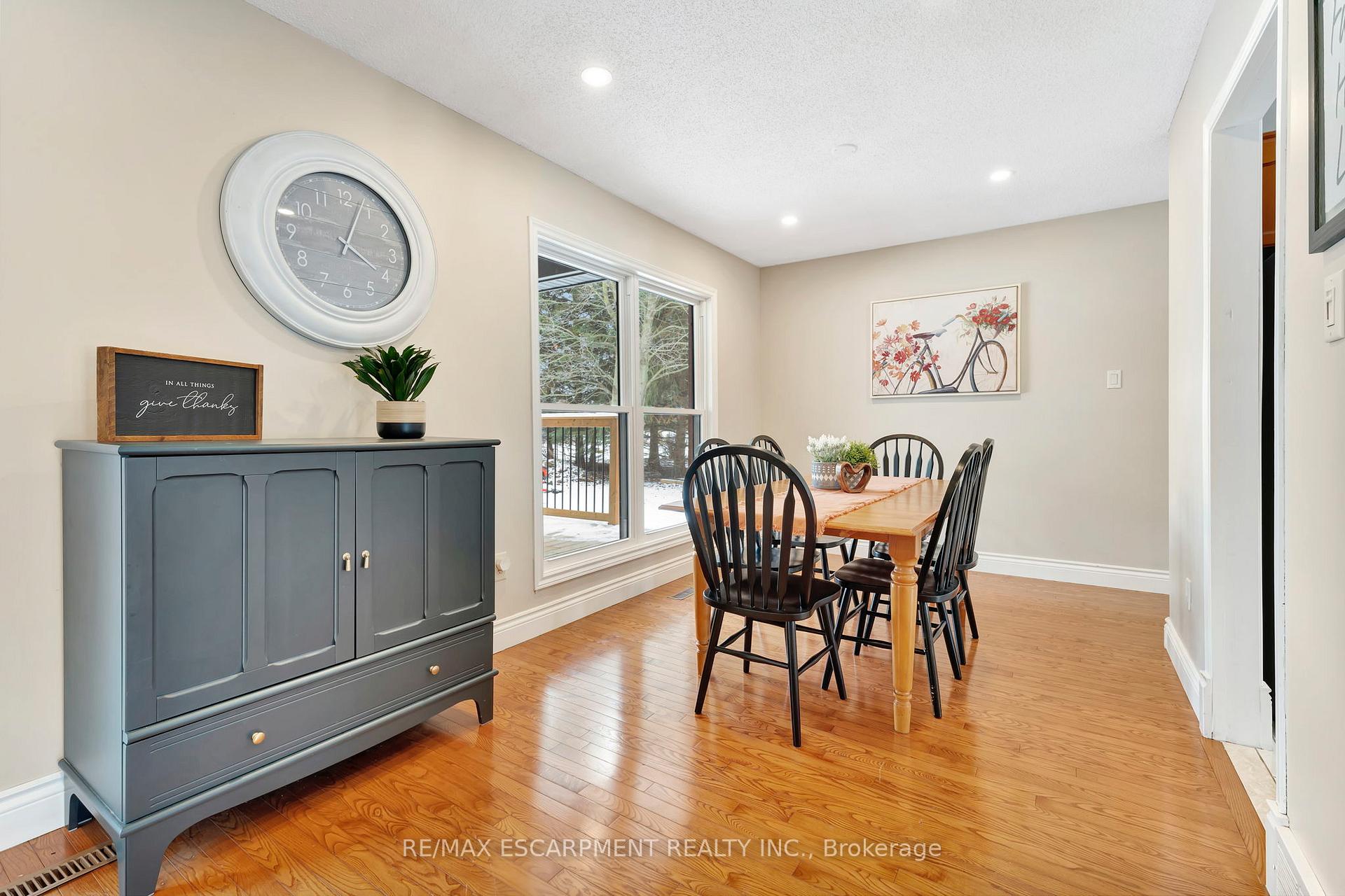 Photo 7 of 131 Sunnyridge Road, Hamilton, Ancaster — HOMEH