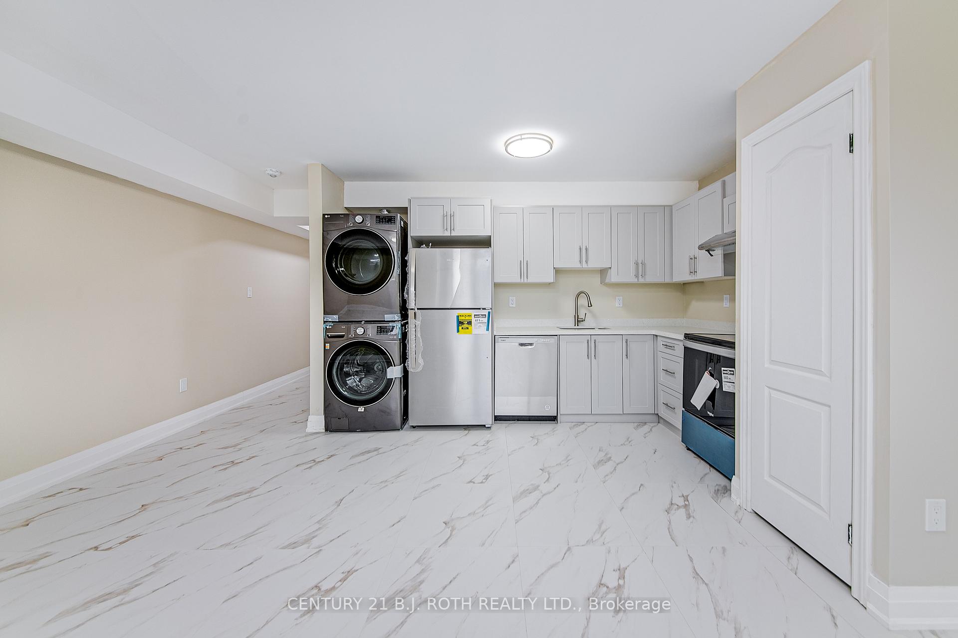 Photo 7 of Unit 3, 98 Peel Street, Barrie, Wellington — HOMEH