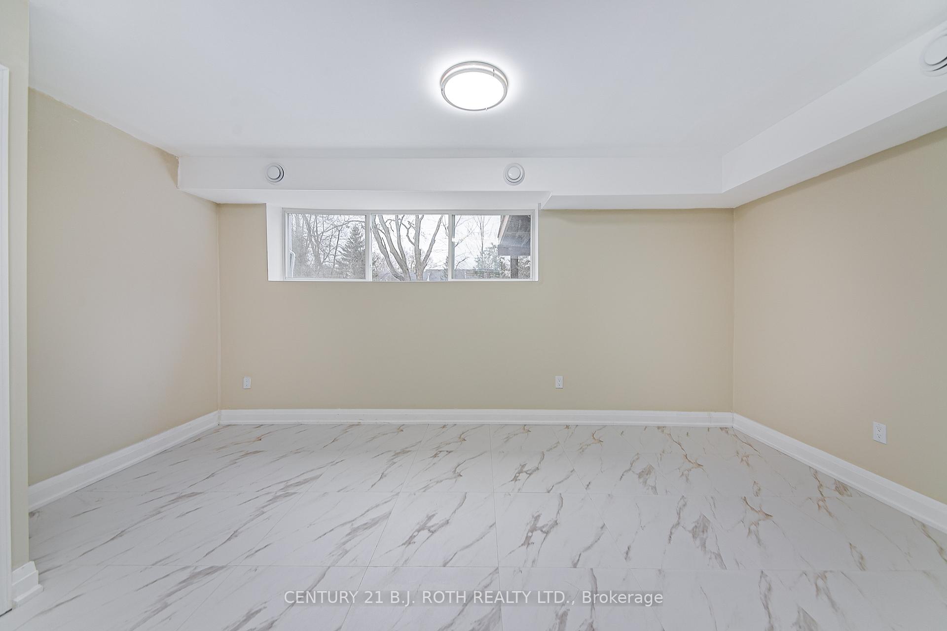 Photo 10 of Unit 3, 98 Peel Street, Barrie, Wellington — HOMEH