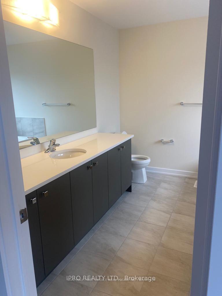 Photo 12 of 27 Wintergreen Crescent, Haldimand — HOMEH
