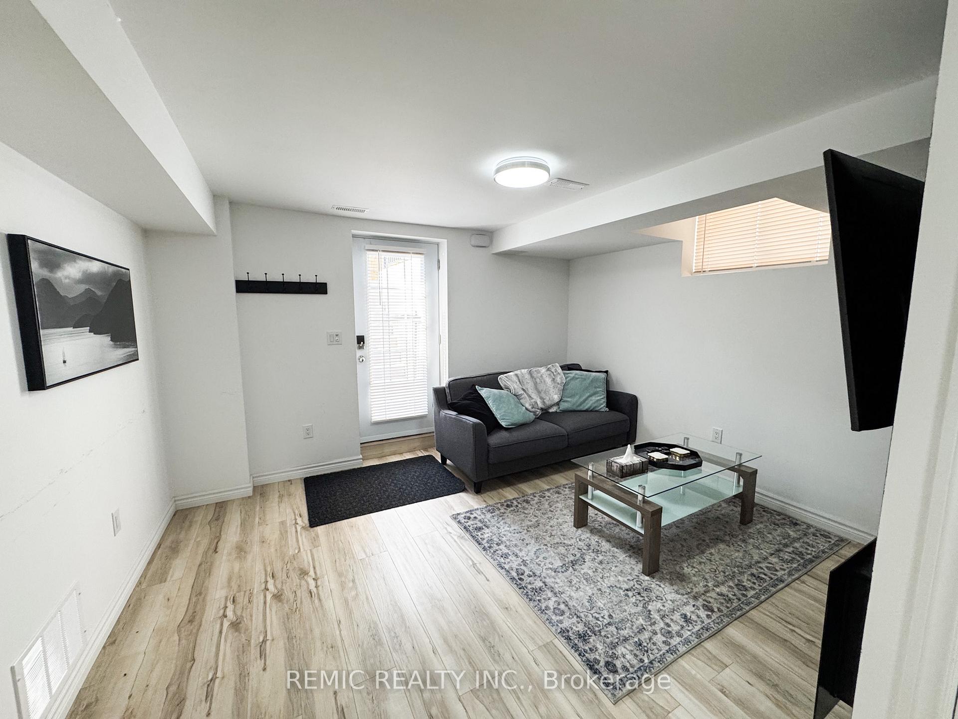 Photo 25 of 36 Sailors Landing, Clarington, Bowmanville — HOMEH