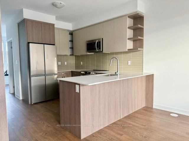 Photo 3 of 48 Deep Roots Terrace, Toronto, Englemount-Lawrence — HOMEH